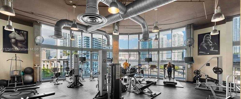 Small Image of 690 SOUTH WEST 1ST CT #1722, Miami Number 14