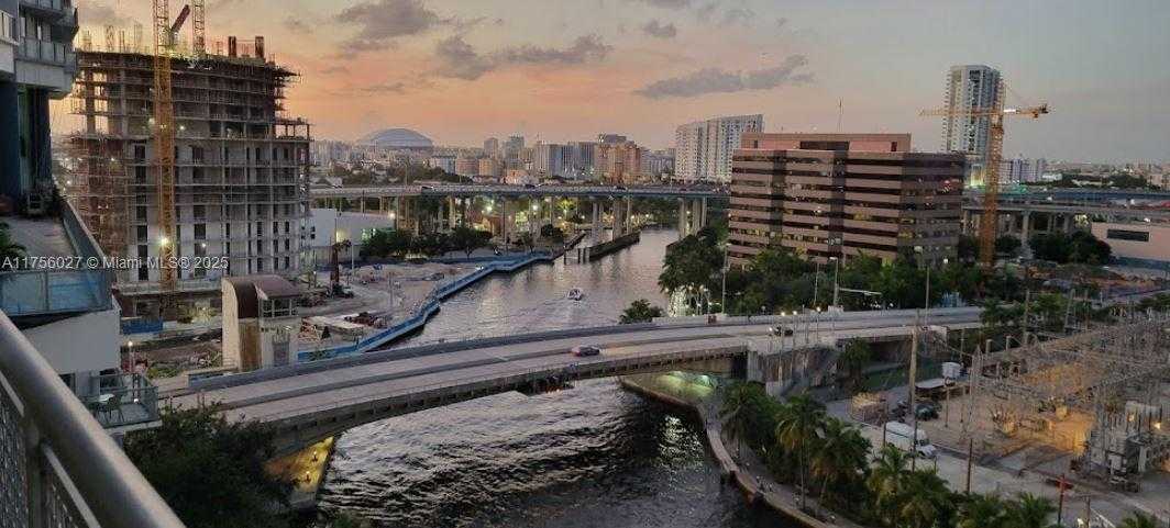 Small Image of 690 SOUTH WEST 1ST CT #1722, Miami Number 2
