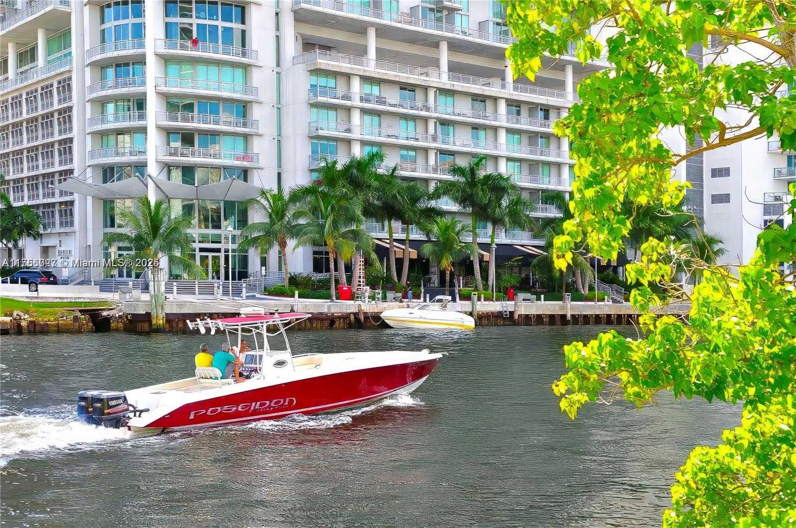 Small Image of 690 SOUTH WEST 1ST CT #1722, Miami Number 22