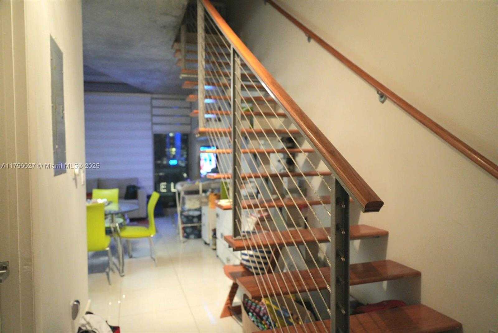 Small Image of 690 SOUTH WEST 1ST CT #1722, Miami Number 3