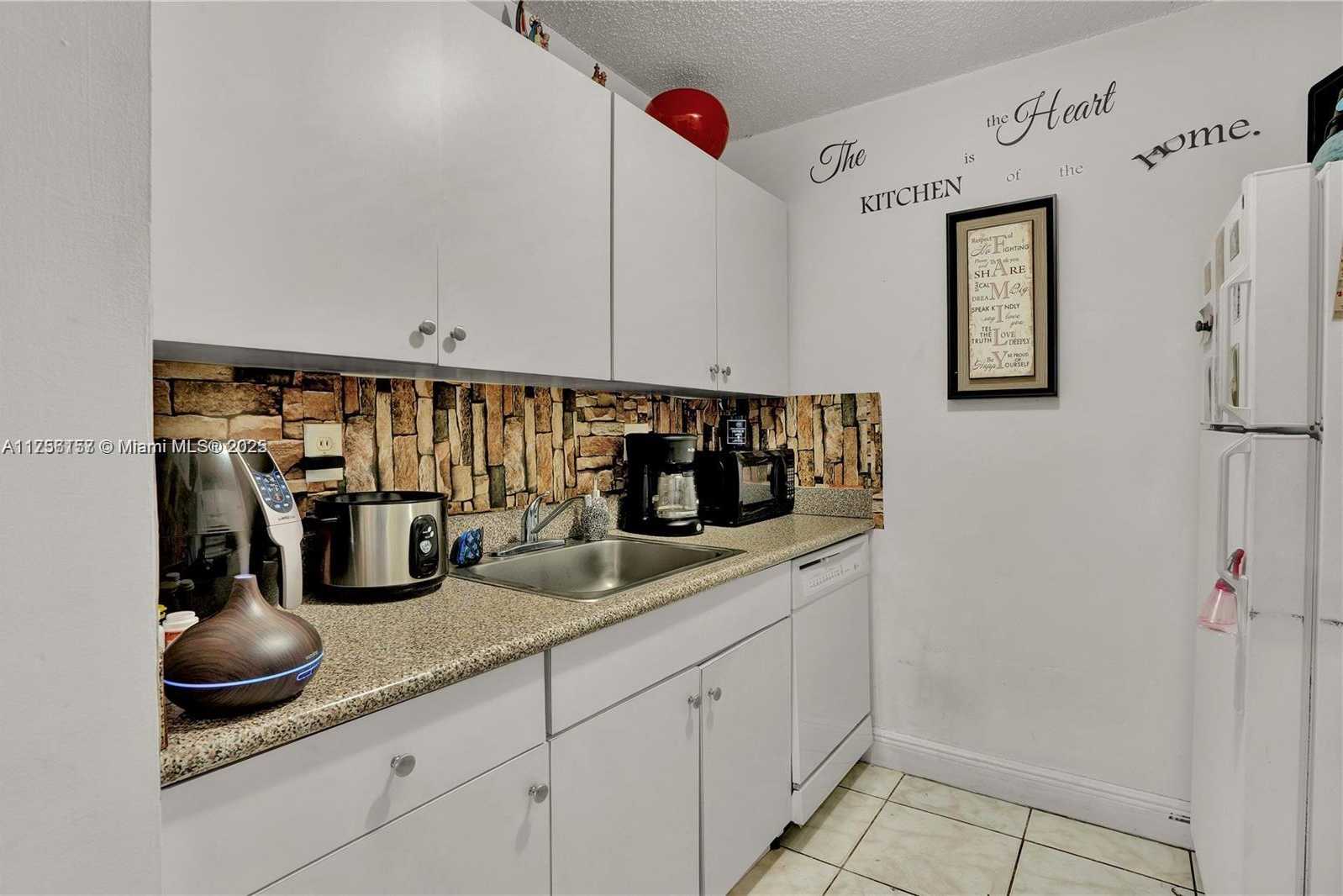 Small Image of 7425 SOUTH WEST 152ND AVE #11-204, Miami Number 10