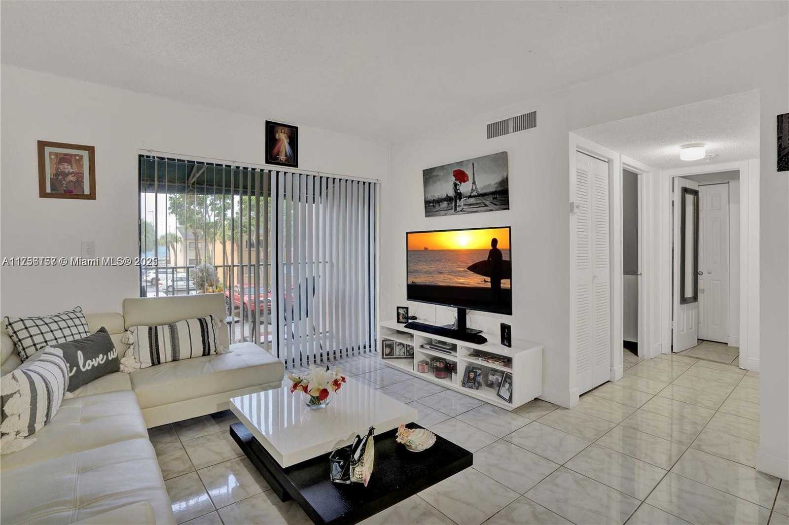Small Image of 7425 SOUTH WEST 152ND AVE #11-204, Miami Number 4