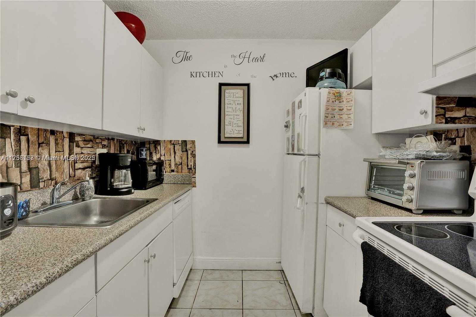 Small Image of 7425 SOUTH WEST 152ND AVE #11-204, Miami Number 8