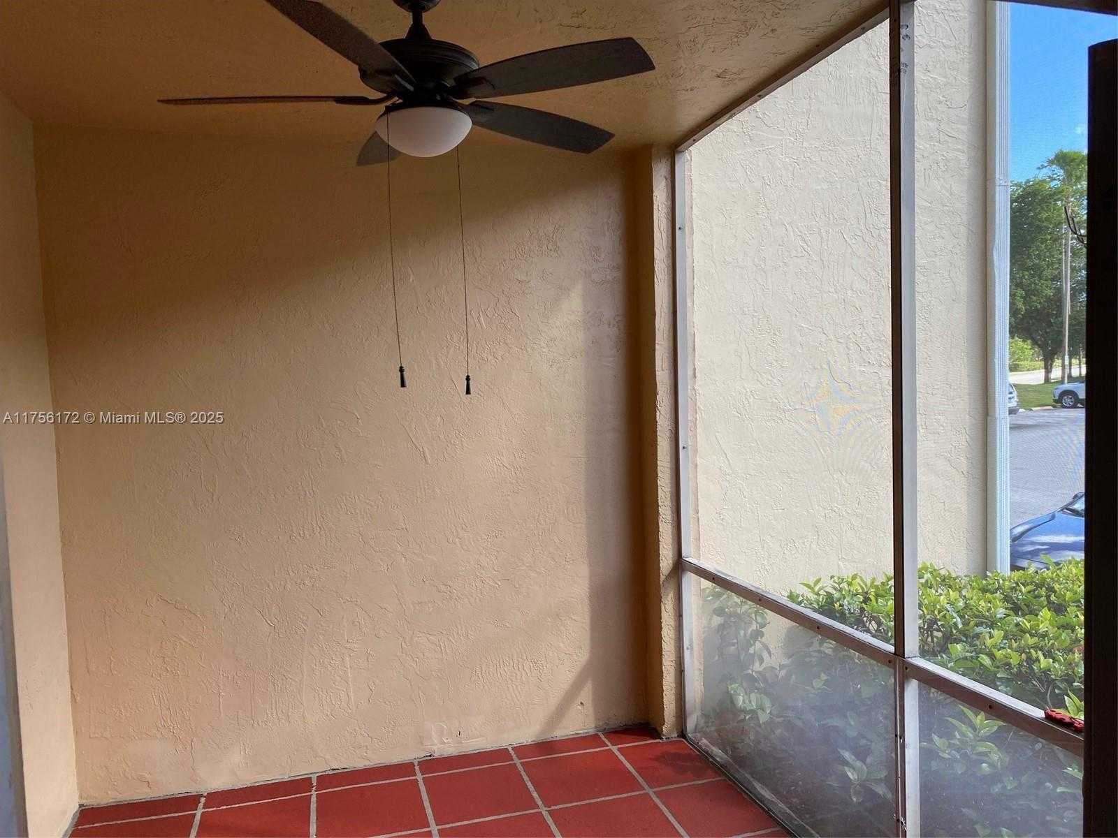 Small Image of 15315 SOUTH WEST 106TH TER #431, Miami Number 16