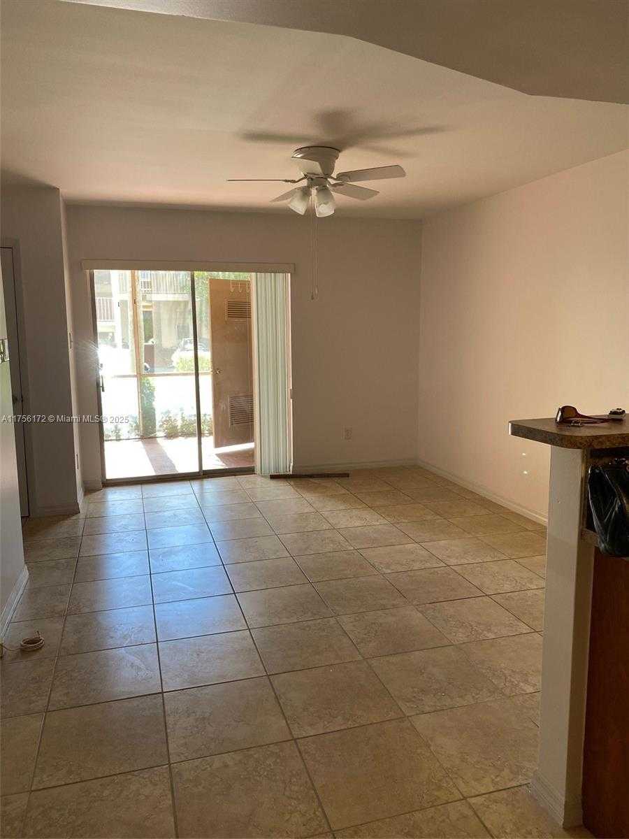Small Image of 15315 SOUTH WEST 106TH TER #431, Miami Number 4