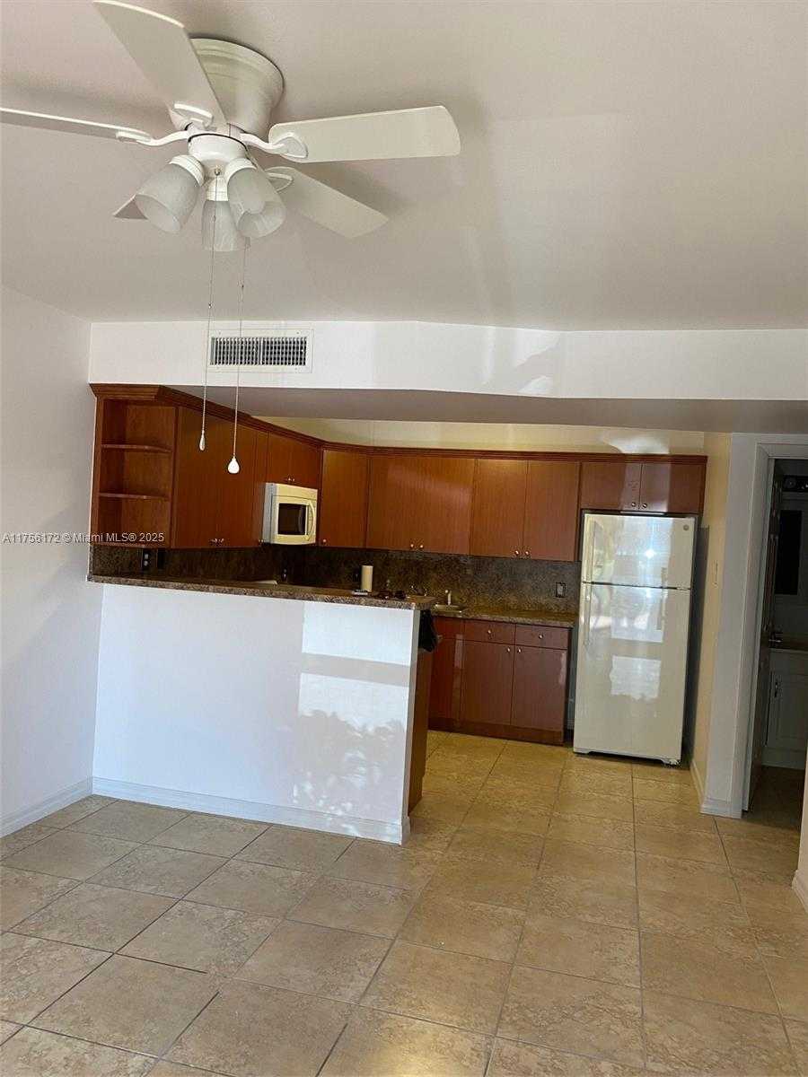 Small Image of 15315 SOUTH WEST 106TH TER #431, Miami Number 5