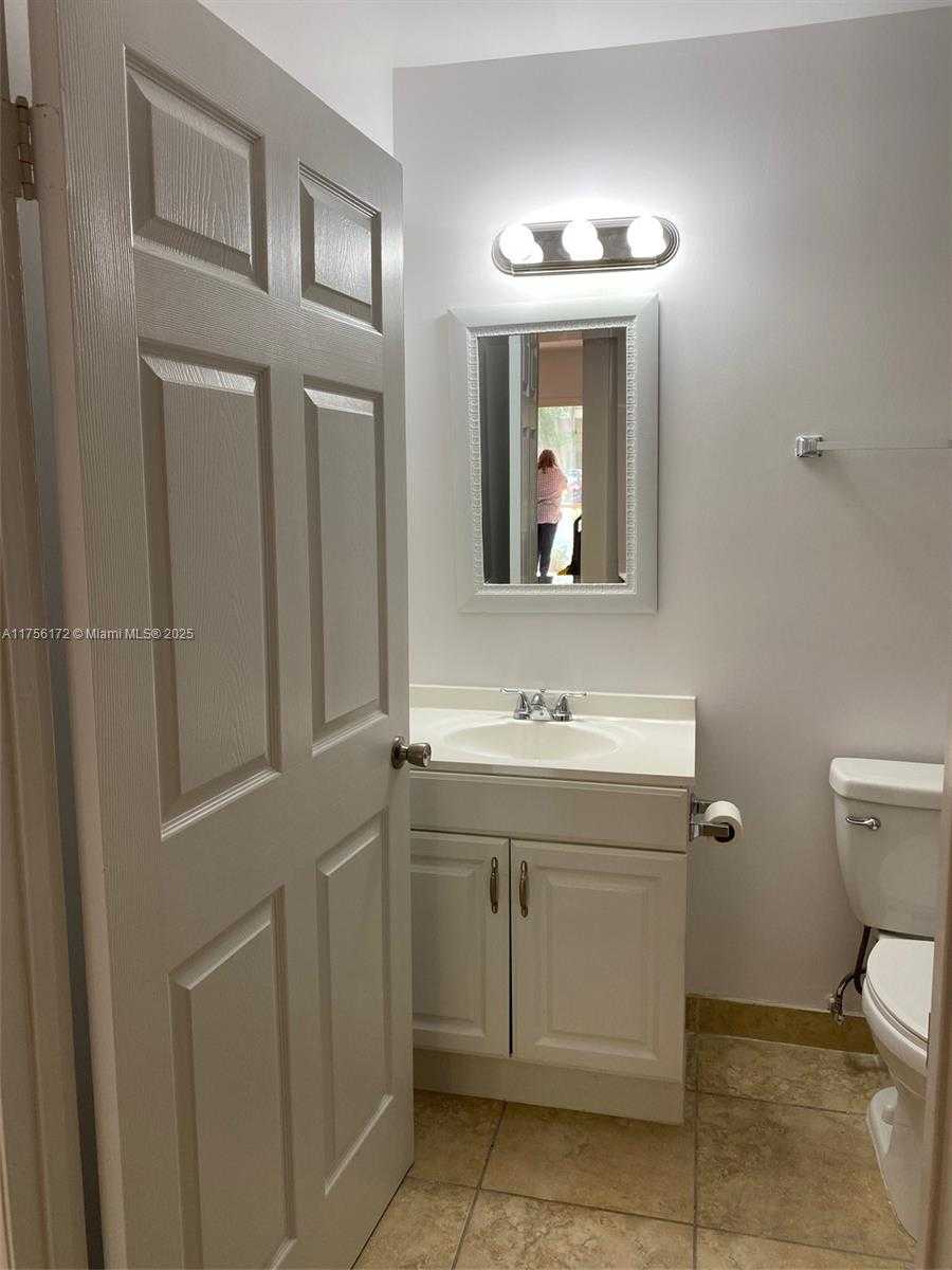Small Image of 15315 SOUTH WEST 106TH TER #431, Miami Number 9