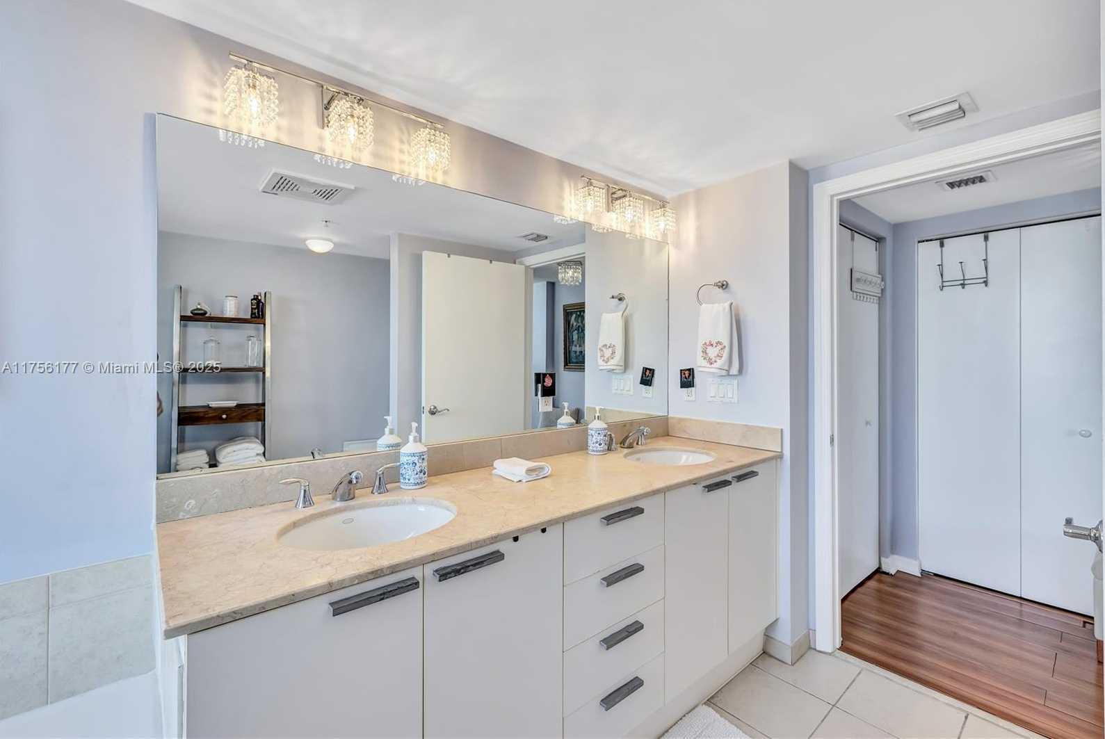 Small Image of 16699 COLLINS AVE #3308, Sunny Isles Beach Number 18