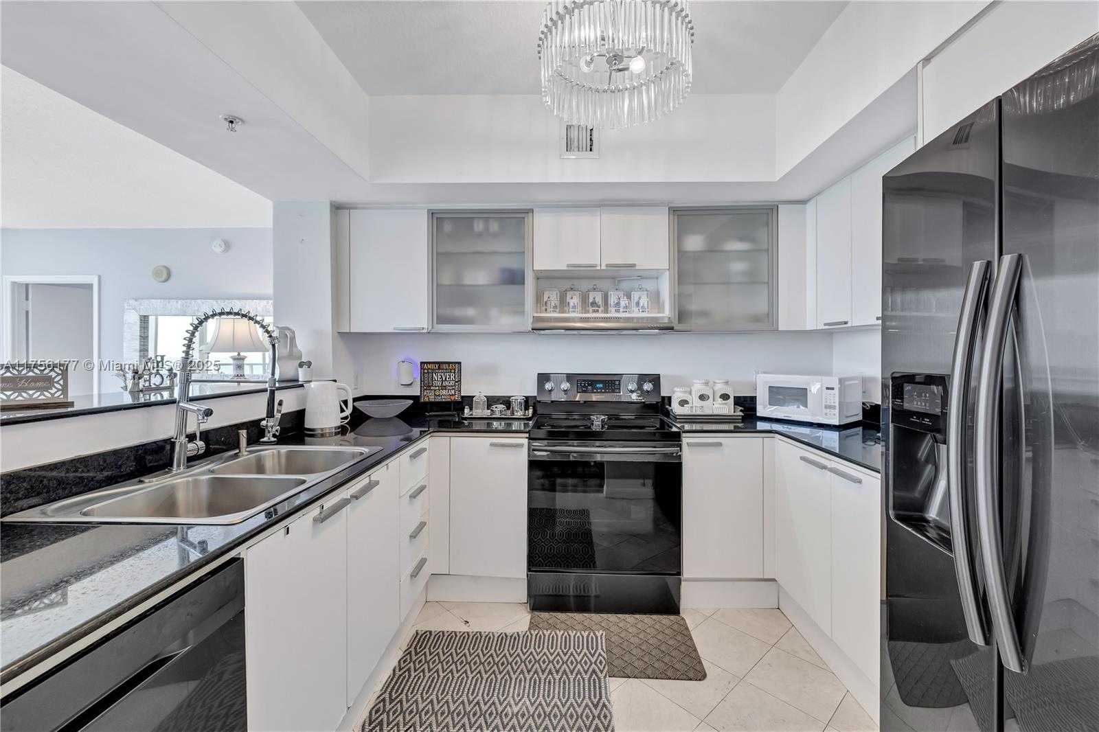 Small Image of 16699 COLLINS AVE #3308, Sunny Isles Beach Number 9
