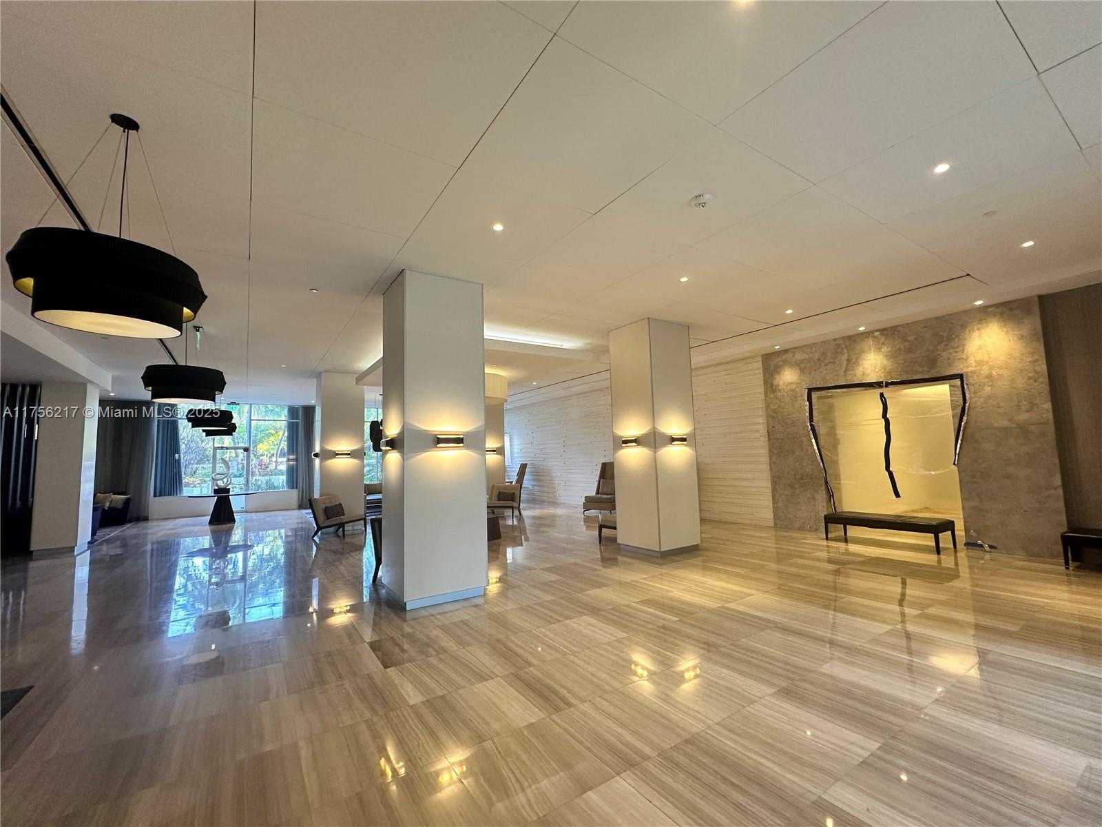 Small Image of 100 BAYVIEW DR #1006, Sunny Isles Beach Number 36