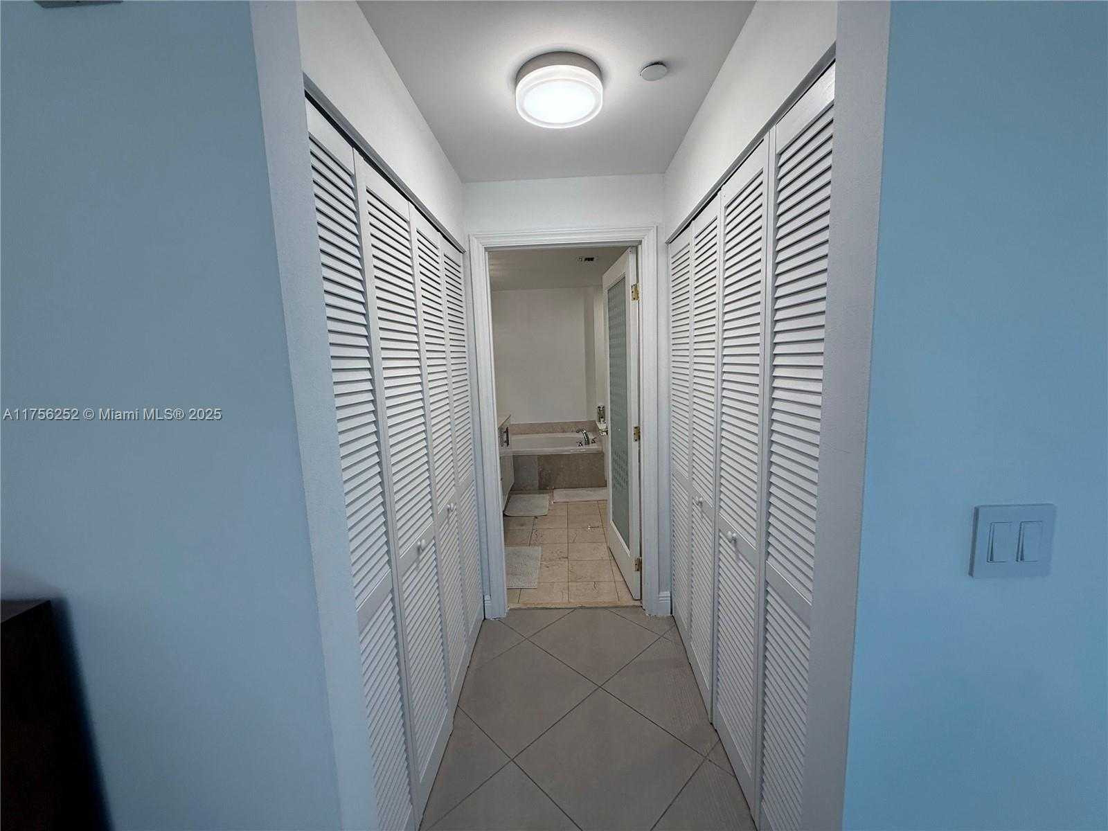Small Image of 3330 NORTH EAST 190TH ST #1815, Aventura Number 16