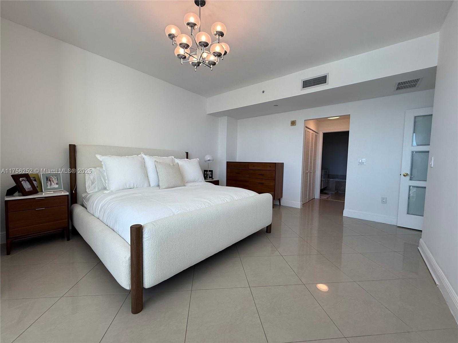 Small Image of 3330 NORTH EAST 190TH ST #1815, Aventura Number 17