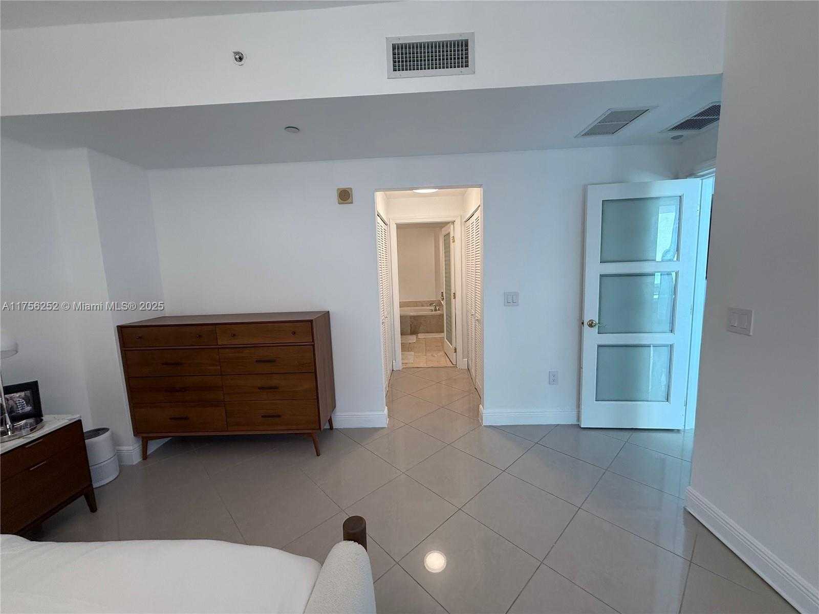 Small Image of 3330 NORTH EAST 190TH ST #1815, Aventura Number 18