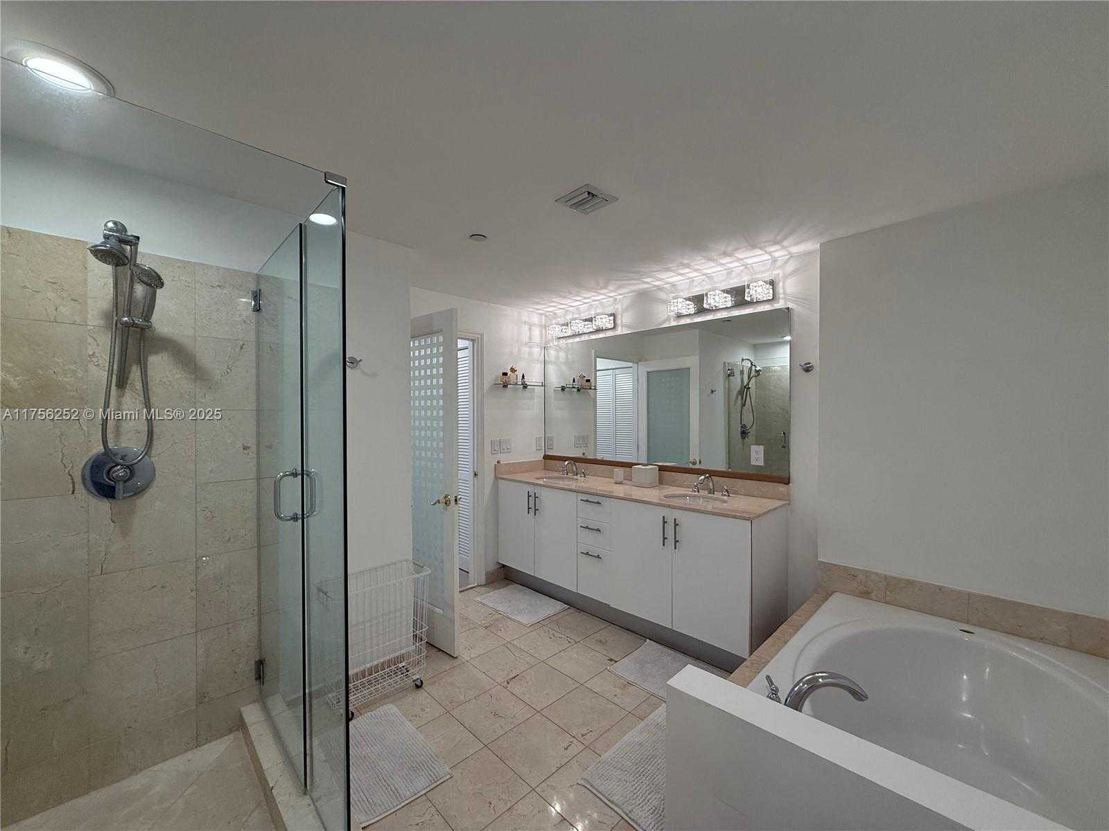 Small Image of 3330 NORTH EAST 190TH ST #1815, Aventura Number 20
