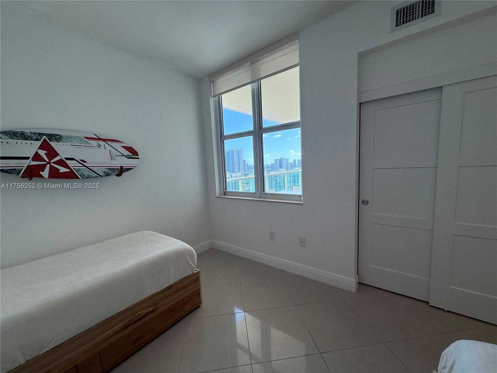 Small Image of 3330 NORTH EAST 190TH ST #1815, Aventura Number 22