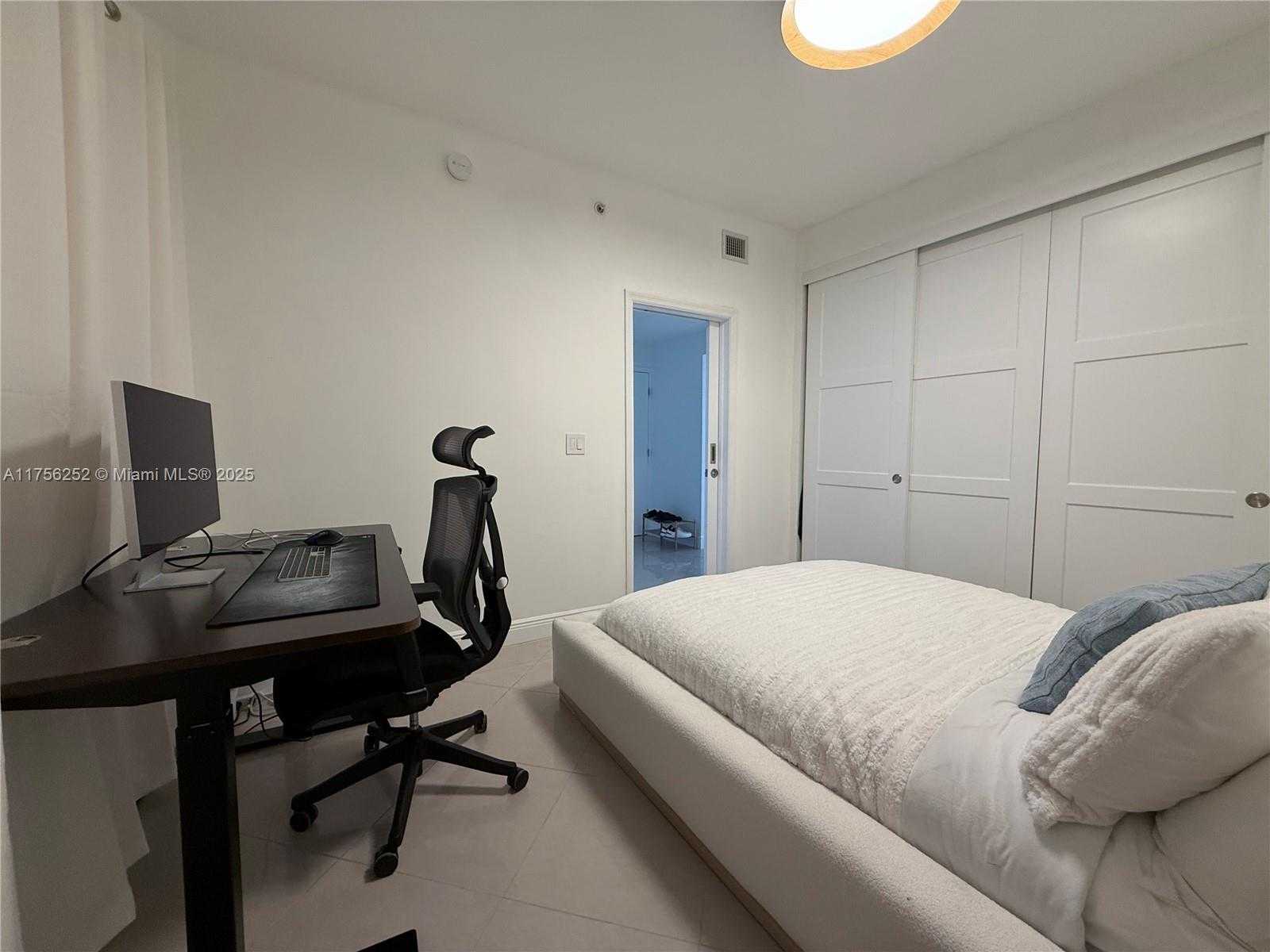 Small Image of 3330 NORTH EAST 190TH ST #1815, Aventura Number 25