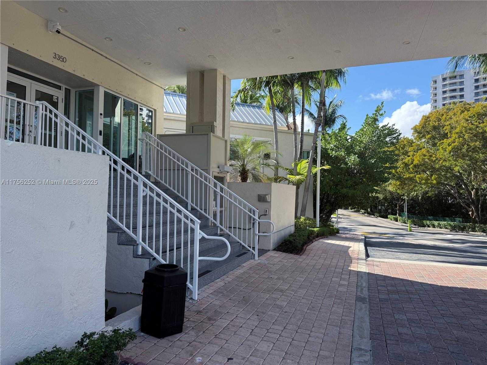Small Image of 3330 NORTH EAST 190TH ST #1815, Aventura Number 40
