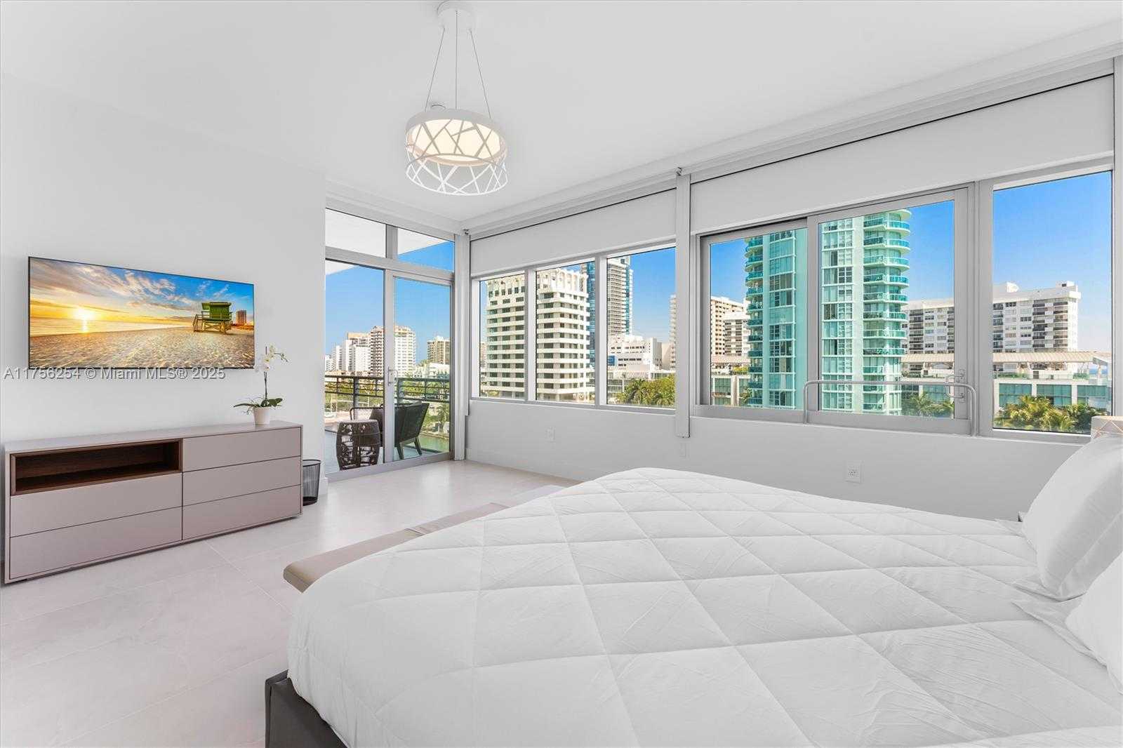 Small Image of 6101 AQUA AVE #703, Miami Beach Number 10