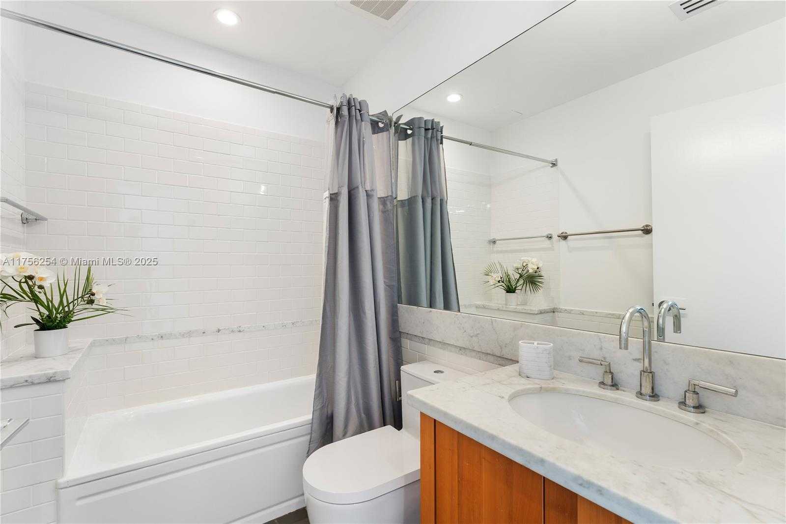 Small Image of 6101 AQUA AVE #703, Miami Beach Number 16