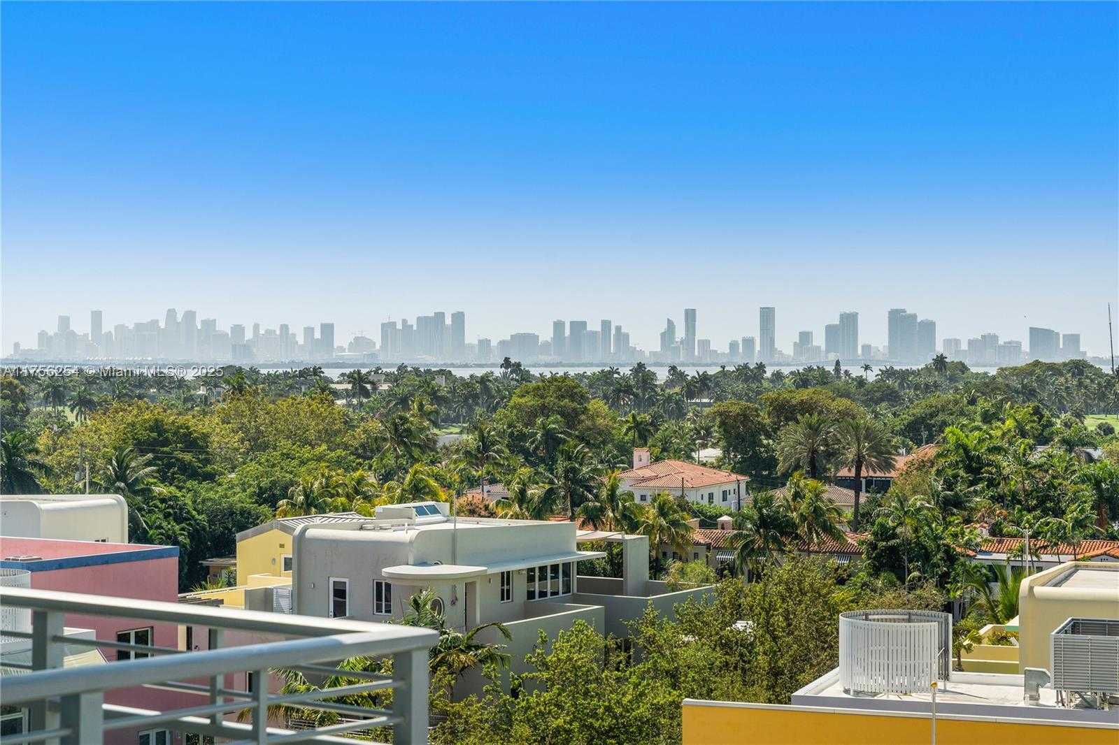 Small Image of 6101 AQUA AVE #703, Miami Beach Number 23