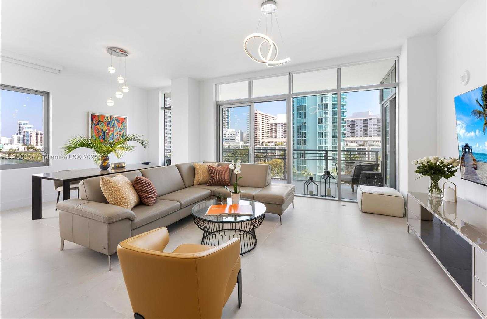 Small Image of 6101 AQUA AVE #703, Miami Beach Number 3