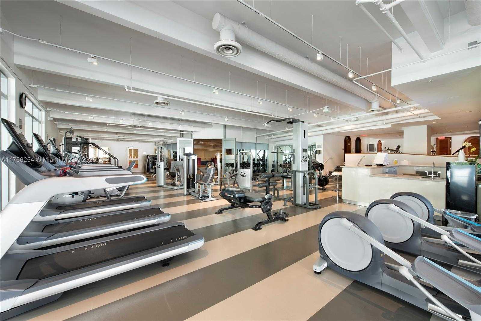 Small Image of 6101 AQUA AVE #703, Miami Beach Number 32
