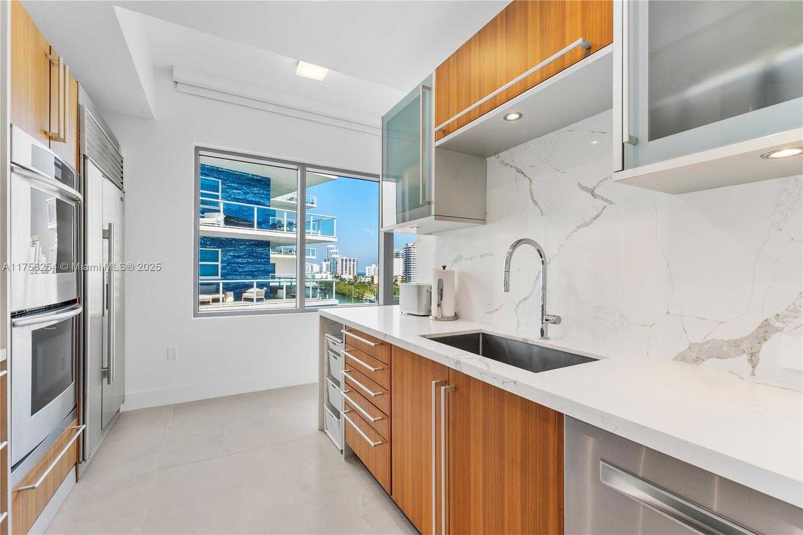 Small Image of 6101 AQUA AVE #703, Miami Beach Number 8