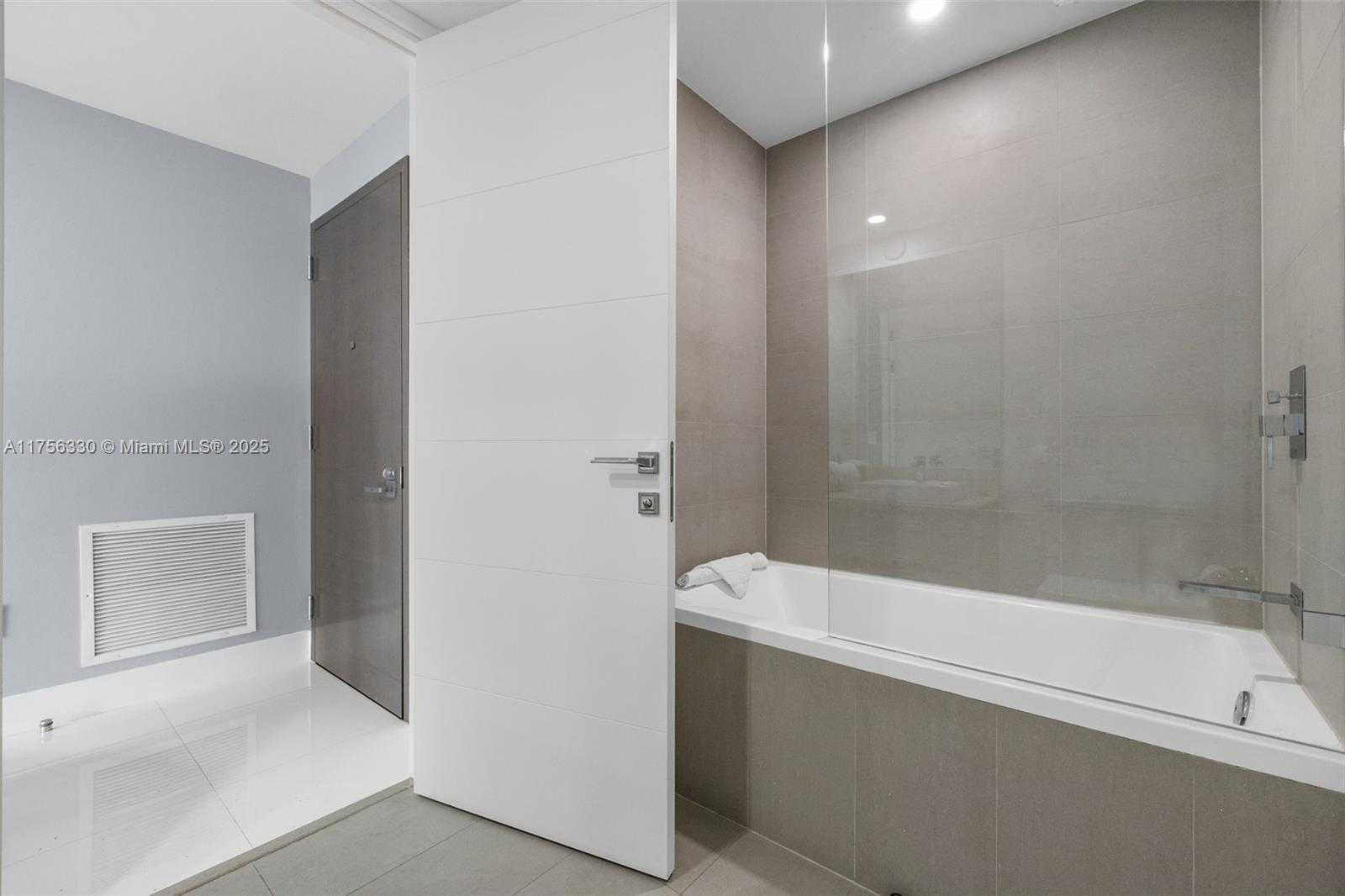 Small Image of 1080 BRICKELL AVE #2301, Miami Number 23
