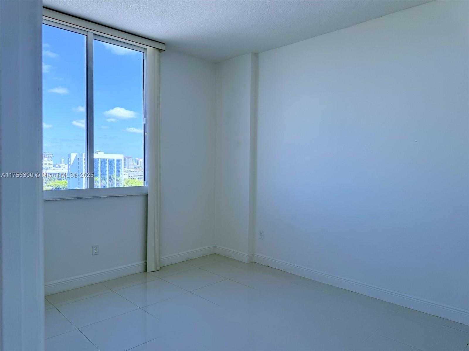 Small Image of 18800 NORTH EAST 29TH AVE #PH5, Aventura Number 12