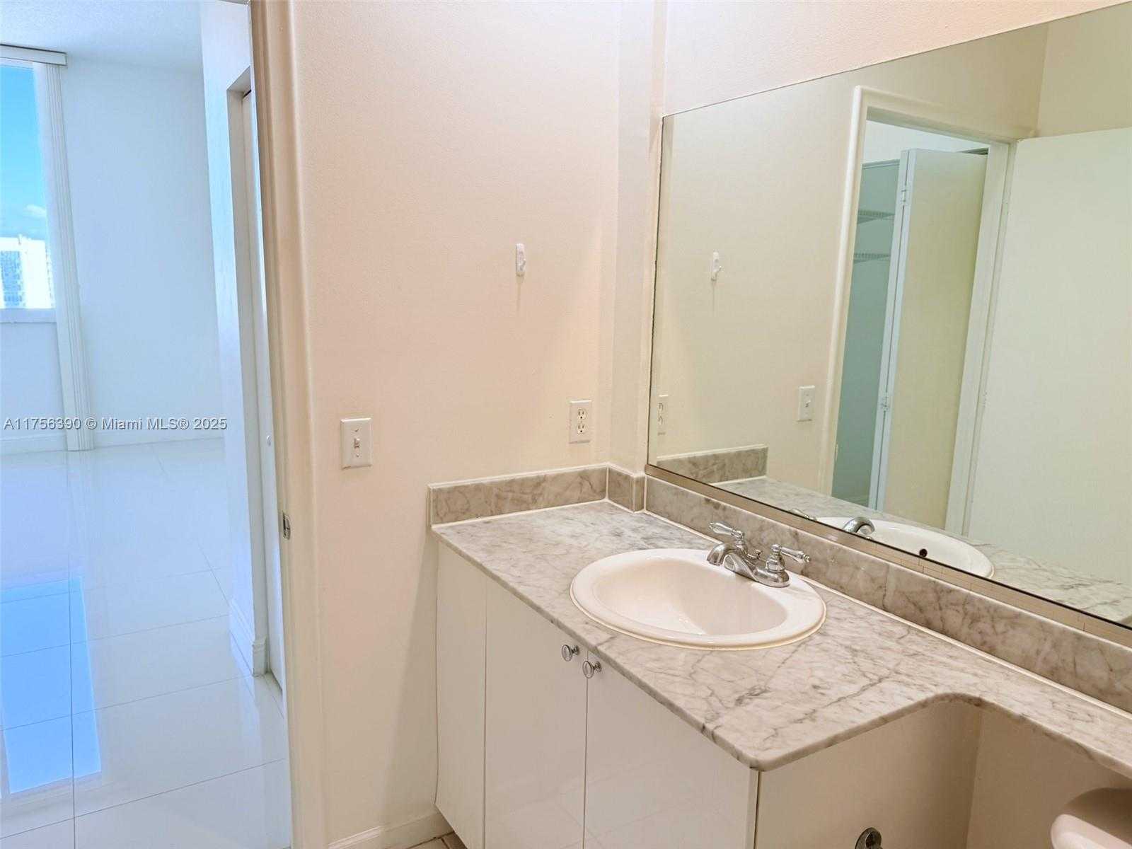 Small Image of 18800 NORTH EAST 29TH AVE #PH5, Aventura Number 16