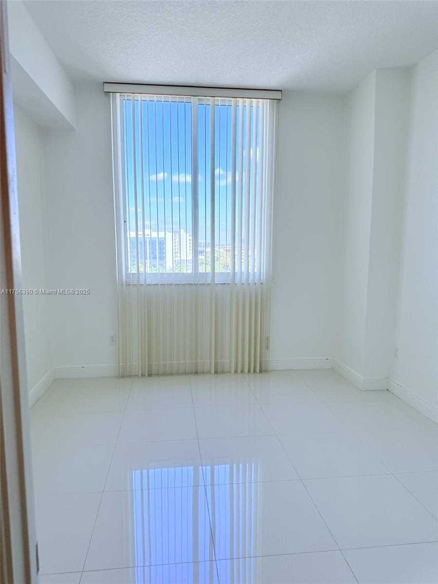 Small Image of 18800 NORTH EAST 29TH AVE #PH5, Aventura Number 22