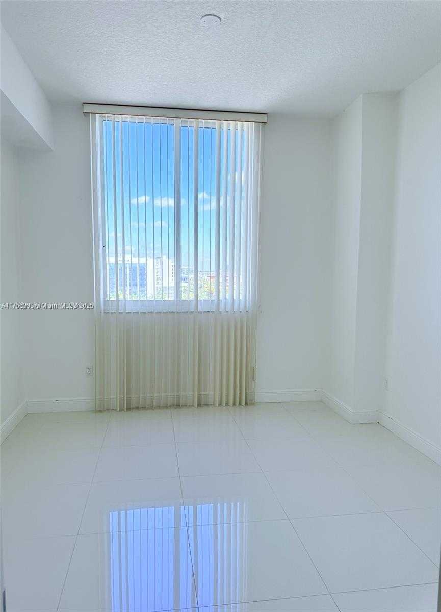 Small Image of 18800 NORTH EAST 29TH AVE #PH5, Aventura Number 23