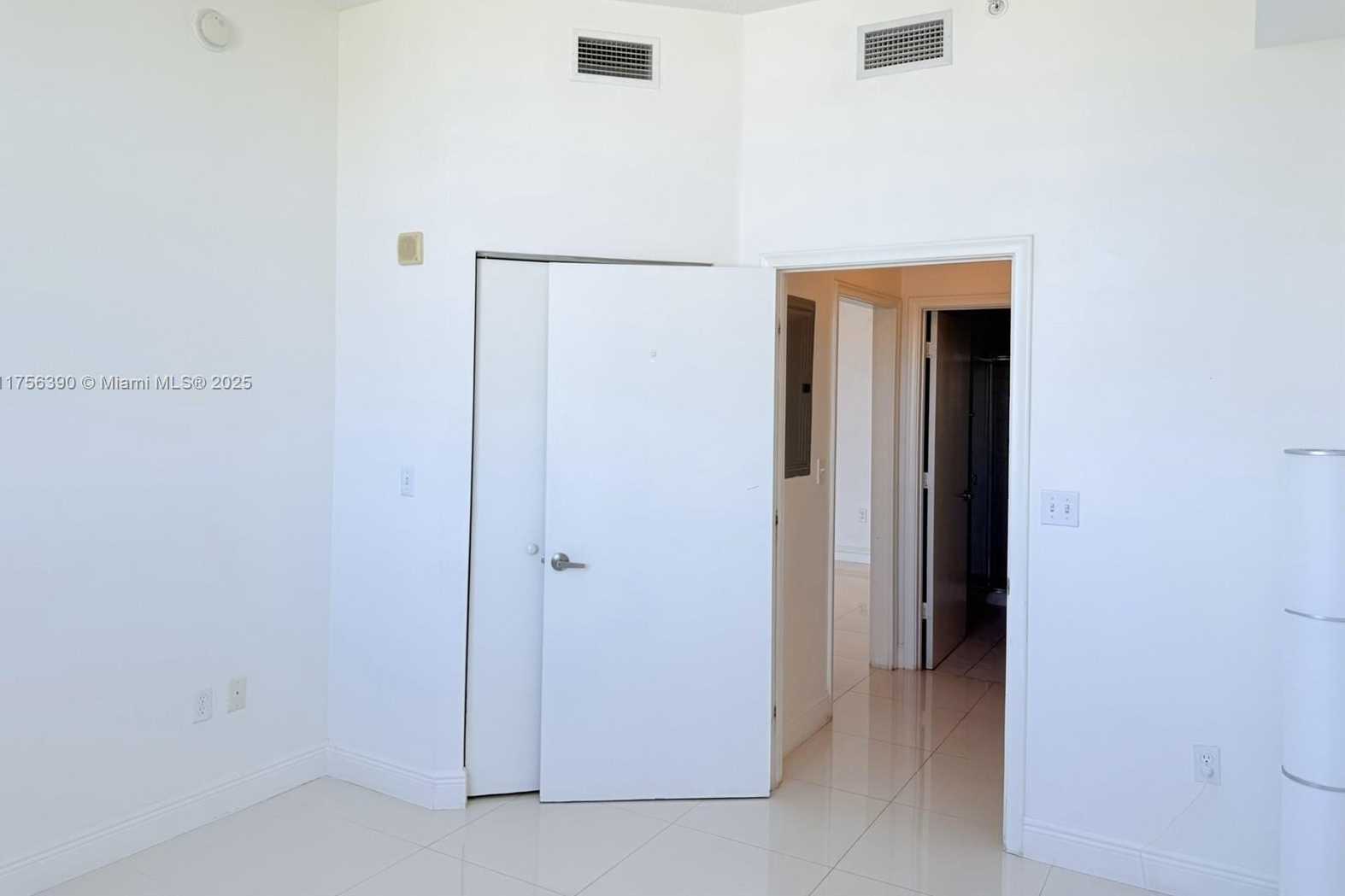 Small Image of 18800 NORTH EAST 29TH AVE #PH5, Aventura Number 24