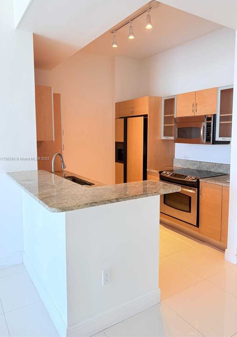 Small Image of 18800 NORTH EAST 29TH AVE #PH5, Aventura Number 4