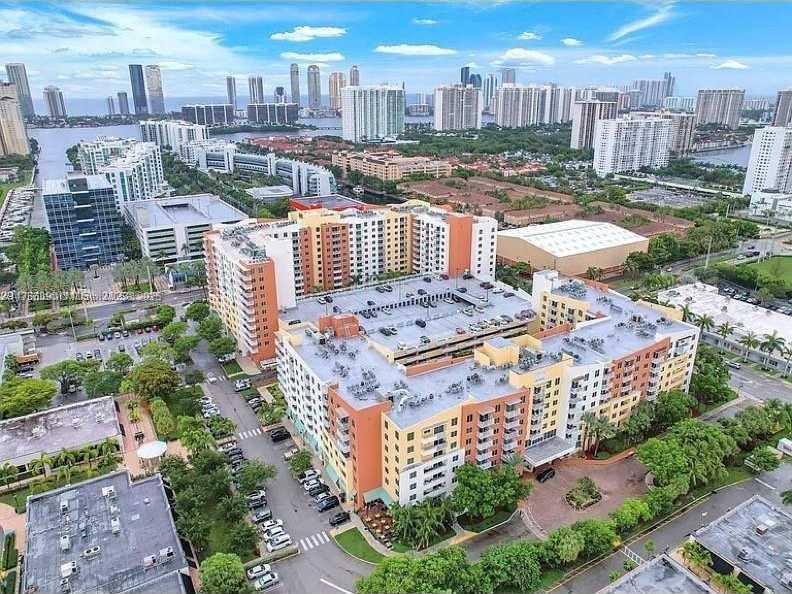 Small Image of 18800 NORTH EAST 29TH AVE #PH5, Aventura Number 46