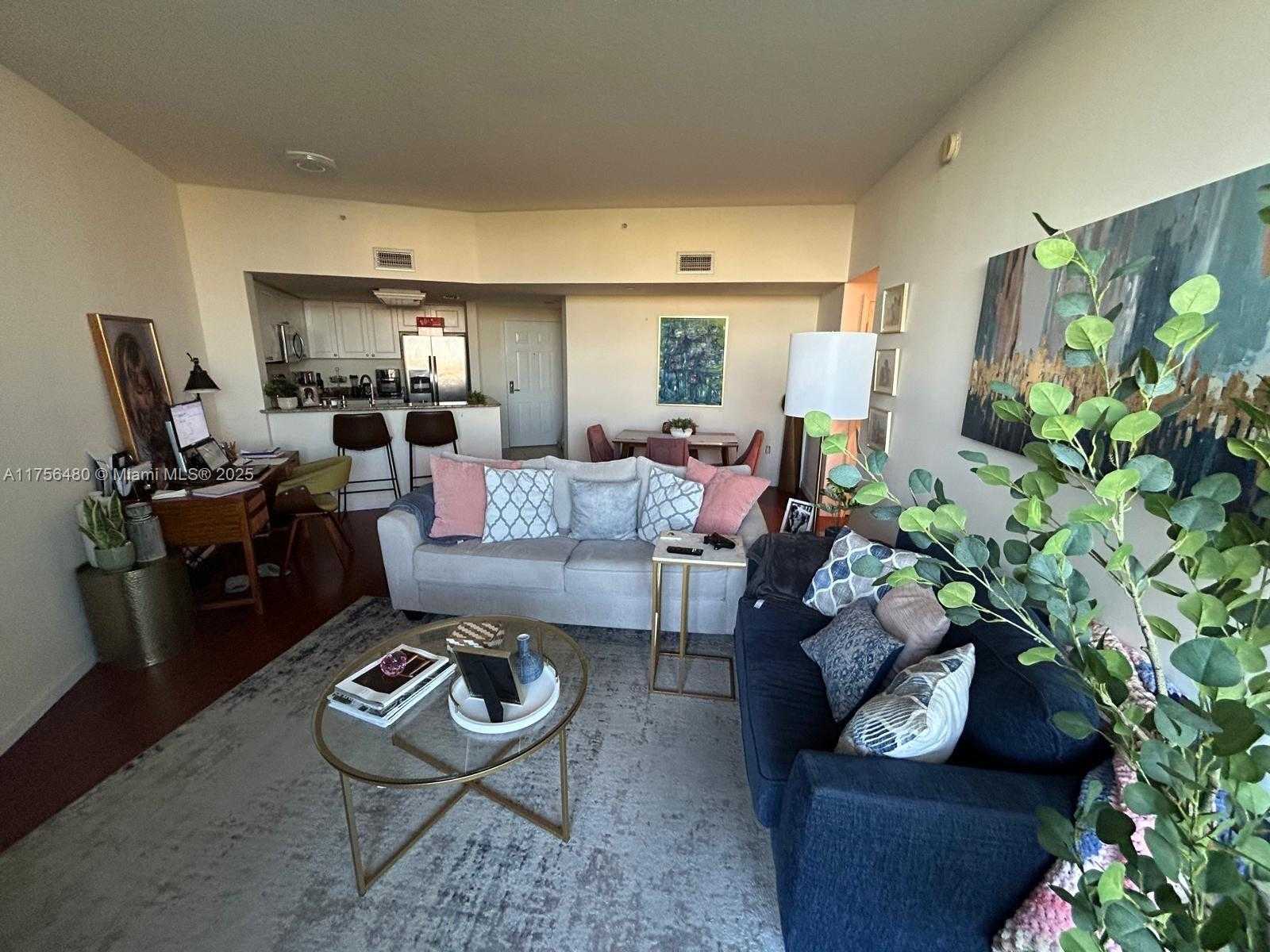 Small Image of 19501 WEST COUNTRY CLUB DR #1001, Aventura Number 7