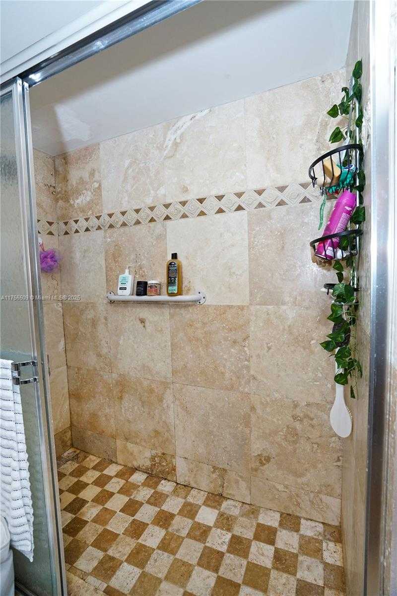 Imagen de Pequeño Objeto