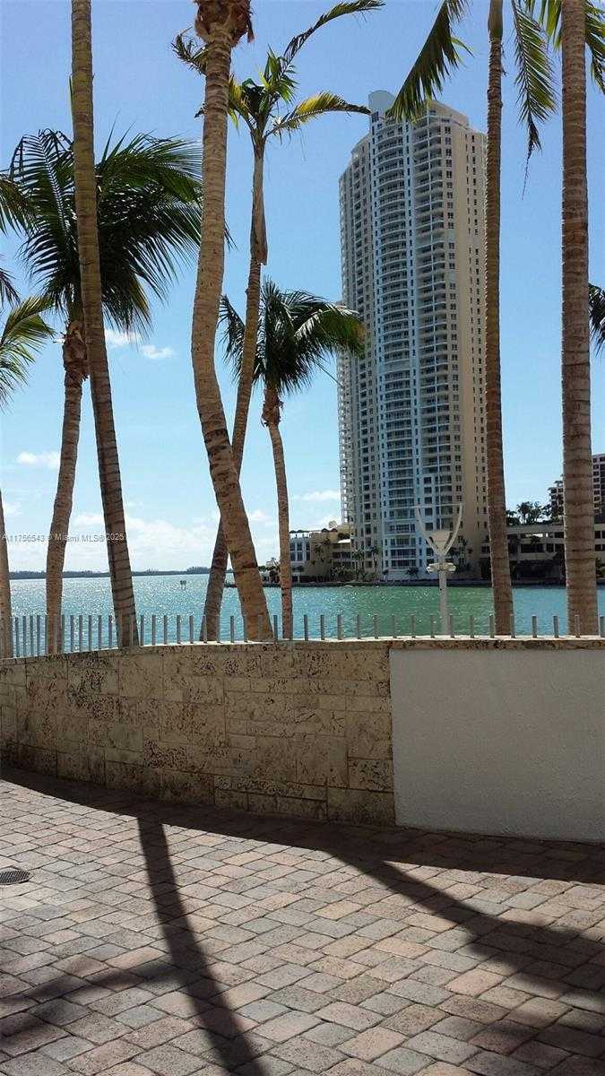 Small Image of 325 BISCAYNE BL #2220, Miami Number 19