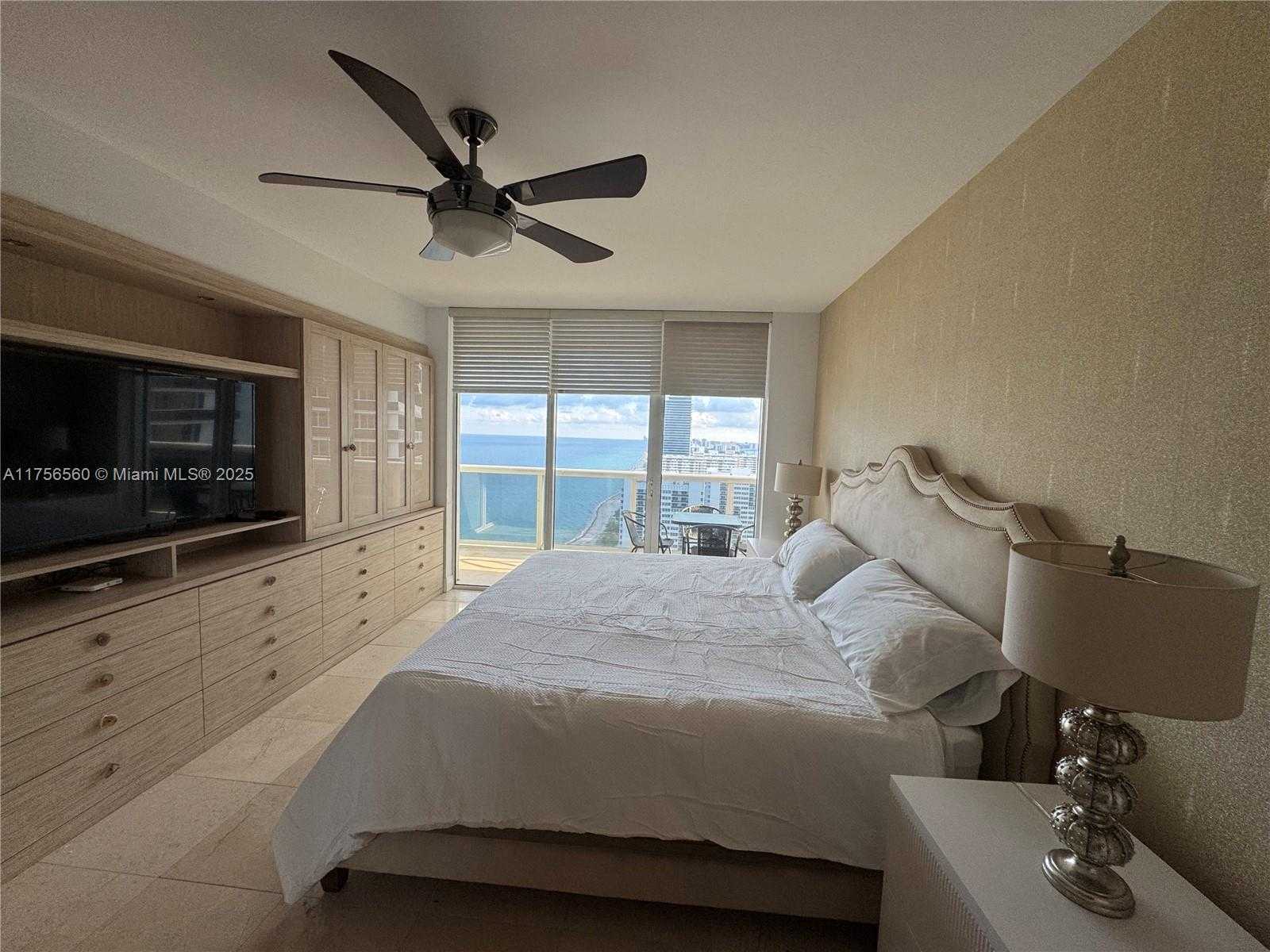 Small Image of 1830 SOUTH OCEAN DR #3003, Hallandale Beach Number 20