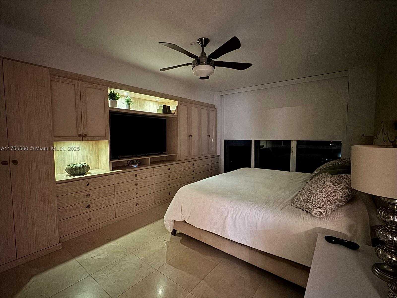 Small Image of 1830 SOUTH OCEAN DR #3003, Hallandale Beach Number 39