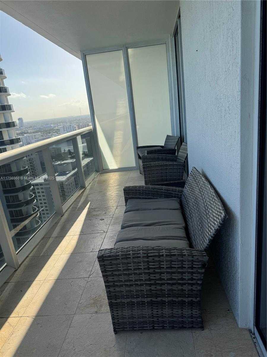 Small Image of 1830 SOUTH OCEAN DR #3003, Hallandale Beach Number 5