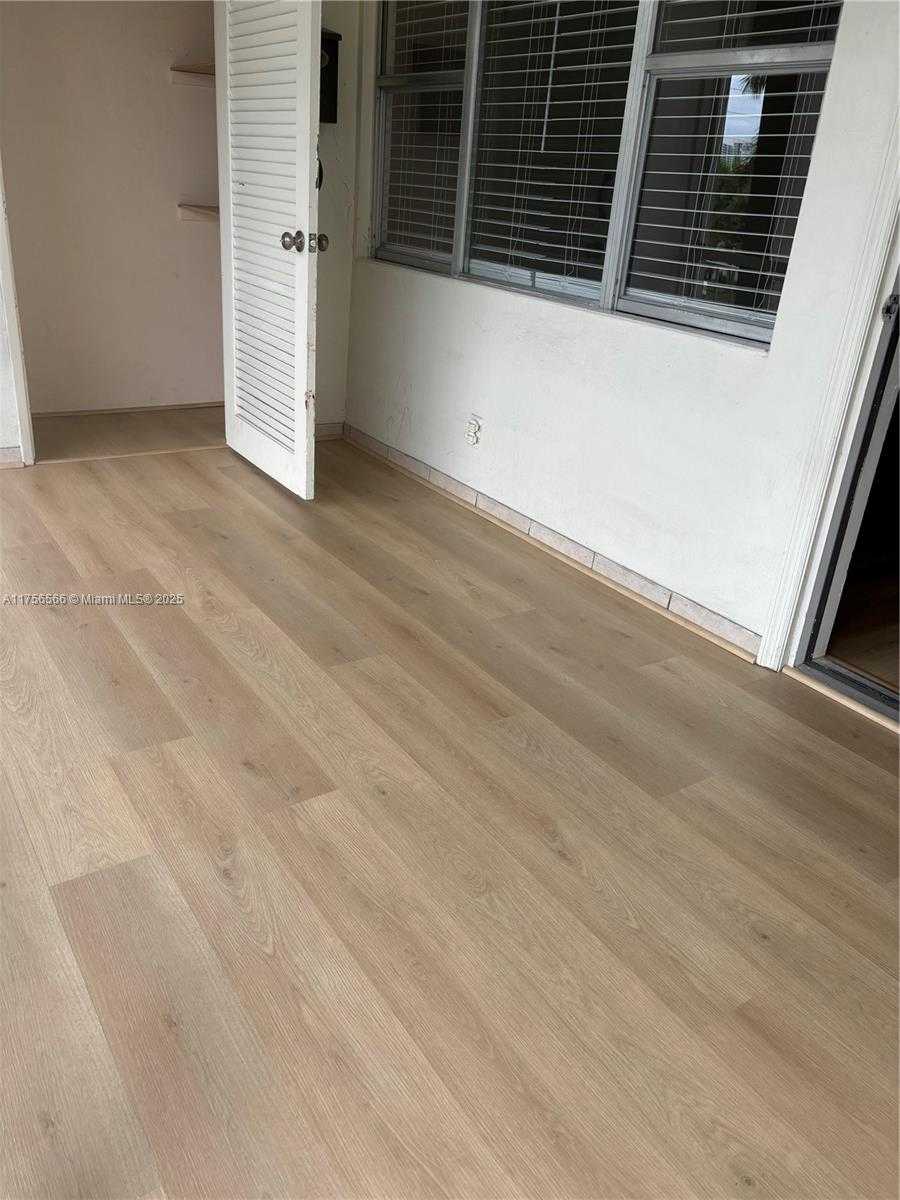 Small Image of 300 LAYNE BLVD #202, Hallandale Beach Number 13