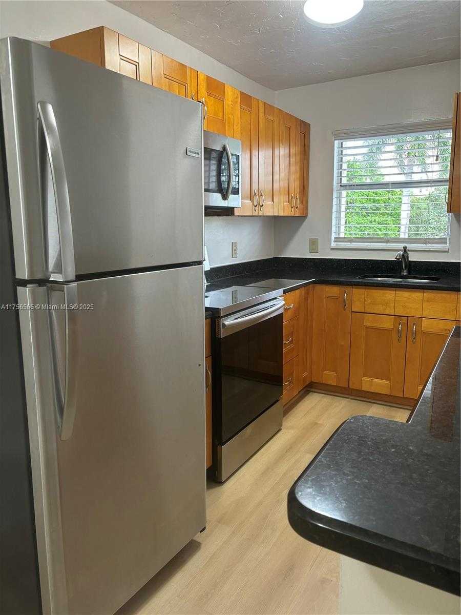 Small Image of 300 LAYNE BLVD #202, Hallandale Beach Number 7