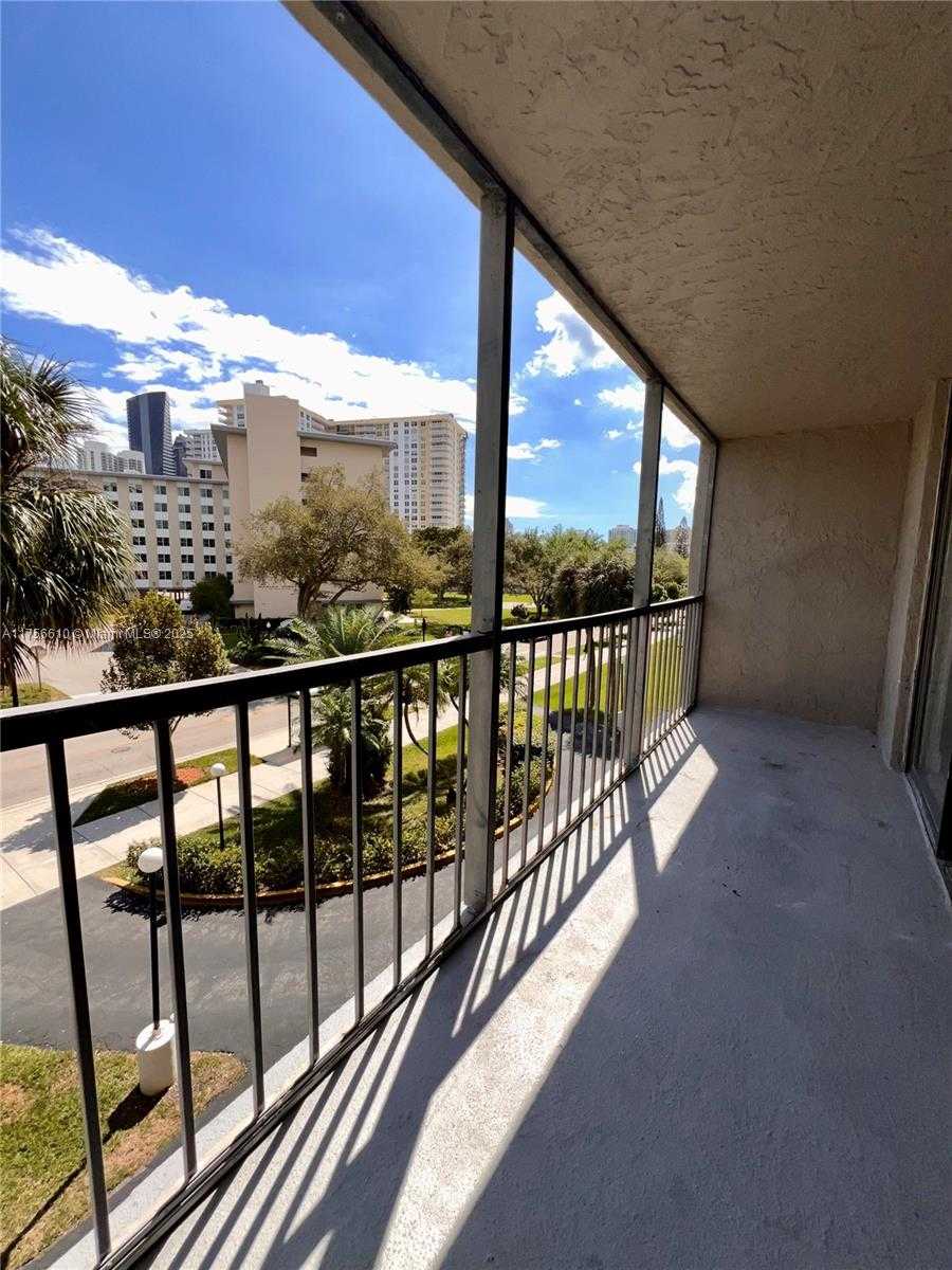 Small Image of 17600 NORTH BAY RD #N304, Sunny Isles Beach Number 13