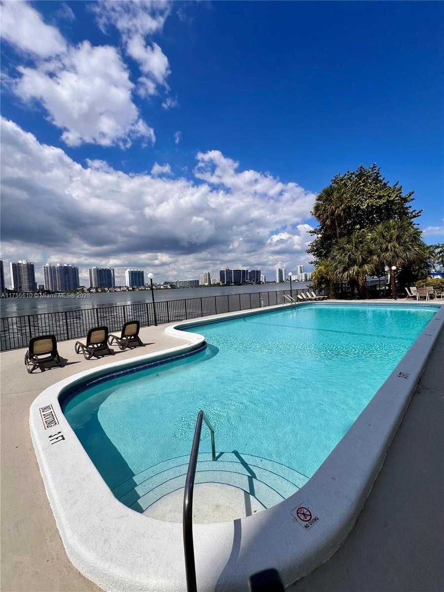 Small Image of 17600 NORTH BAY RD #N304, Sunny Isles Beach Number 14