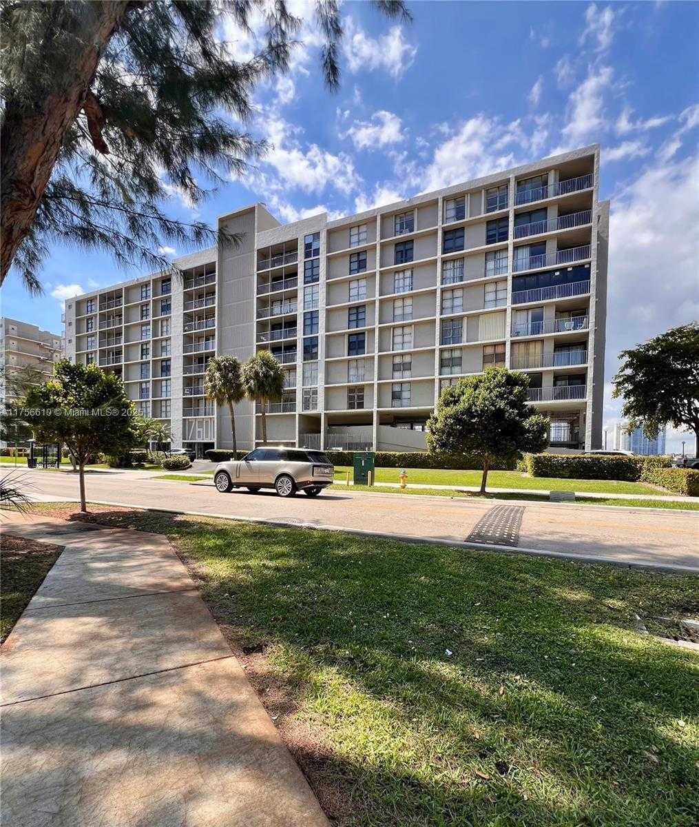 Small Image of 17600 NORTH BAY RD #N304, Sunny Isles Beach Number 17