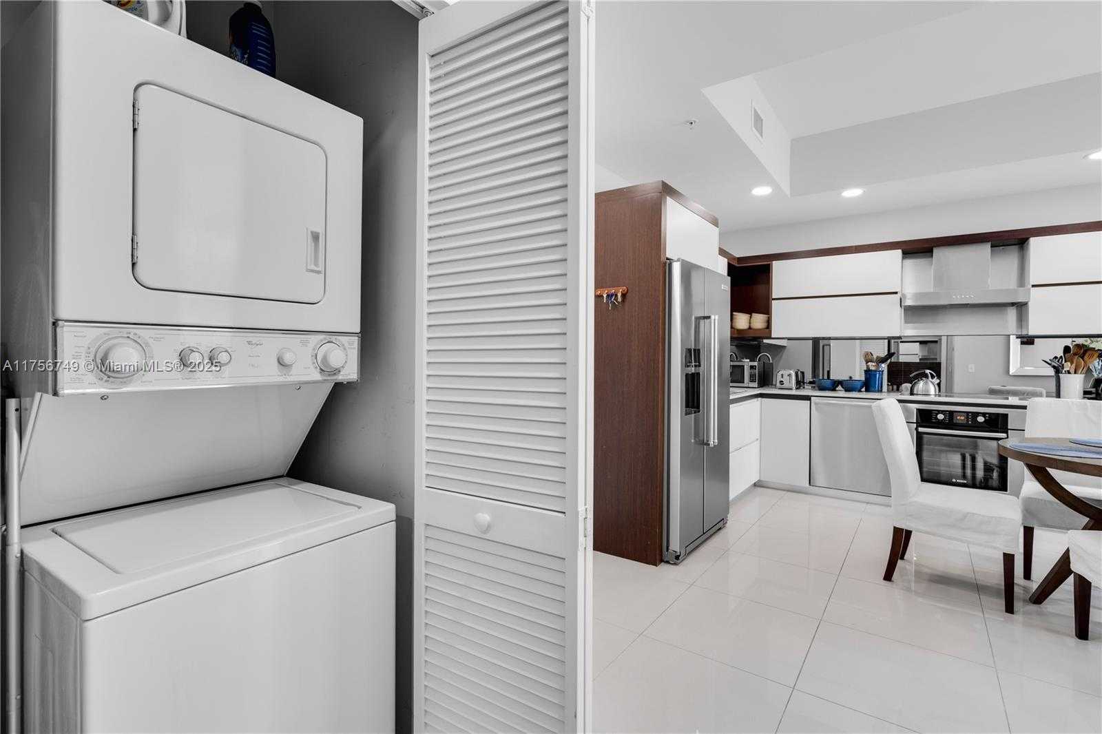 Small Image of 2100 PARK AVE #204, Miami Beach Number 15