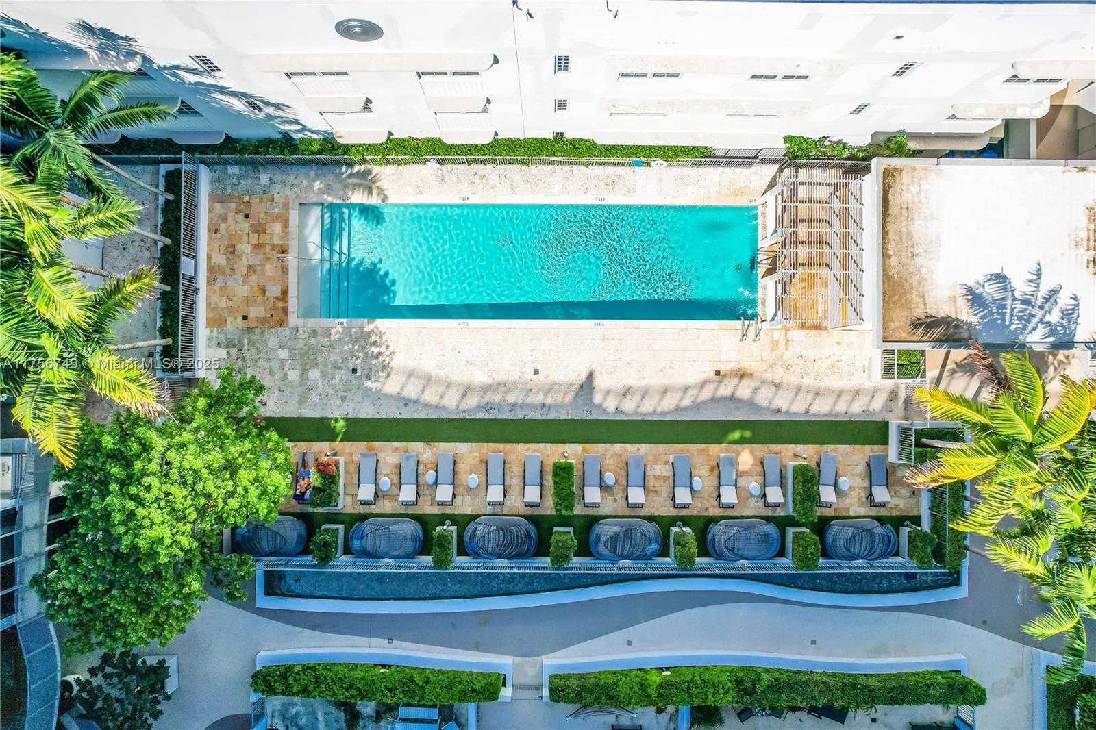 Small Image of 2100 PARK AVE #204, Miami Beach Number 21