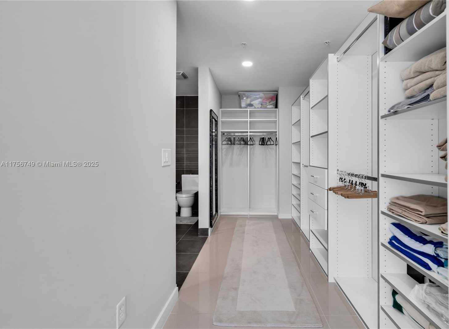 Small Image of 2100 PARK AVE #204, Miami Beach Number 8