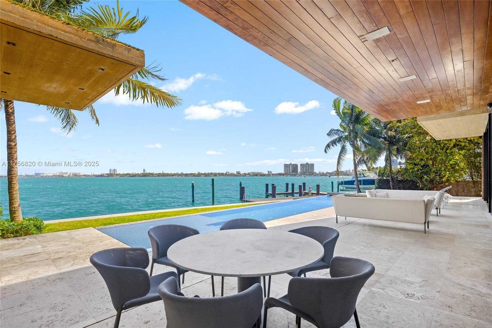 Small Image of 825 EAST DILIDO DR, Miami Beach Number 14